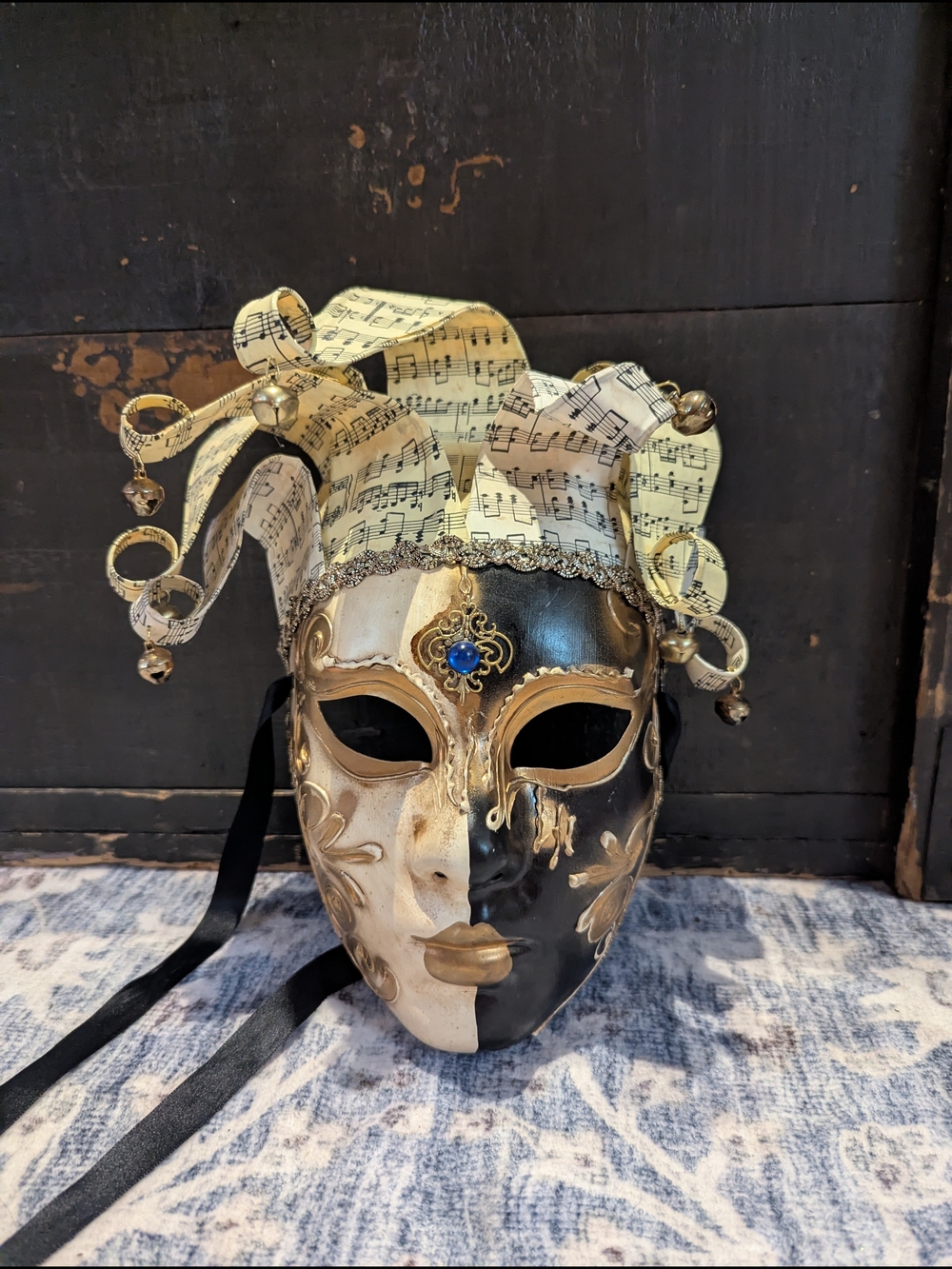 Venetian Jester Mask in Black, Cream & Gold